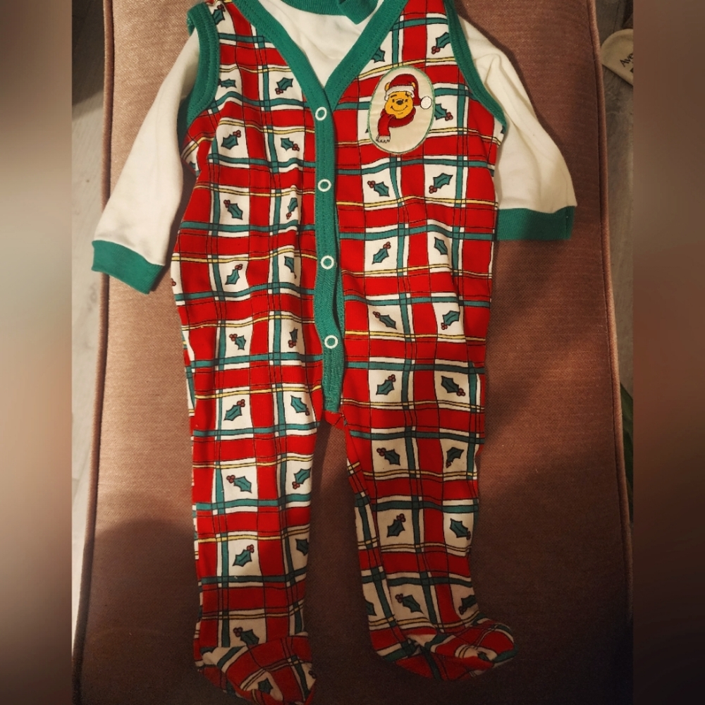 Winnie the pooh Christmas footies